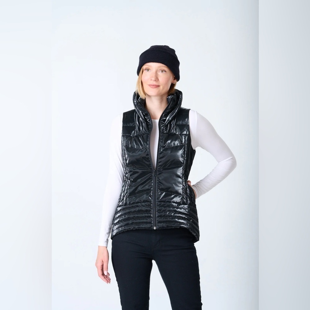 ANORAK The Stitched Fashion Puffer Vest Duck Down Feathers Waterproof Med NWT